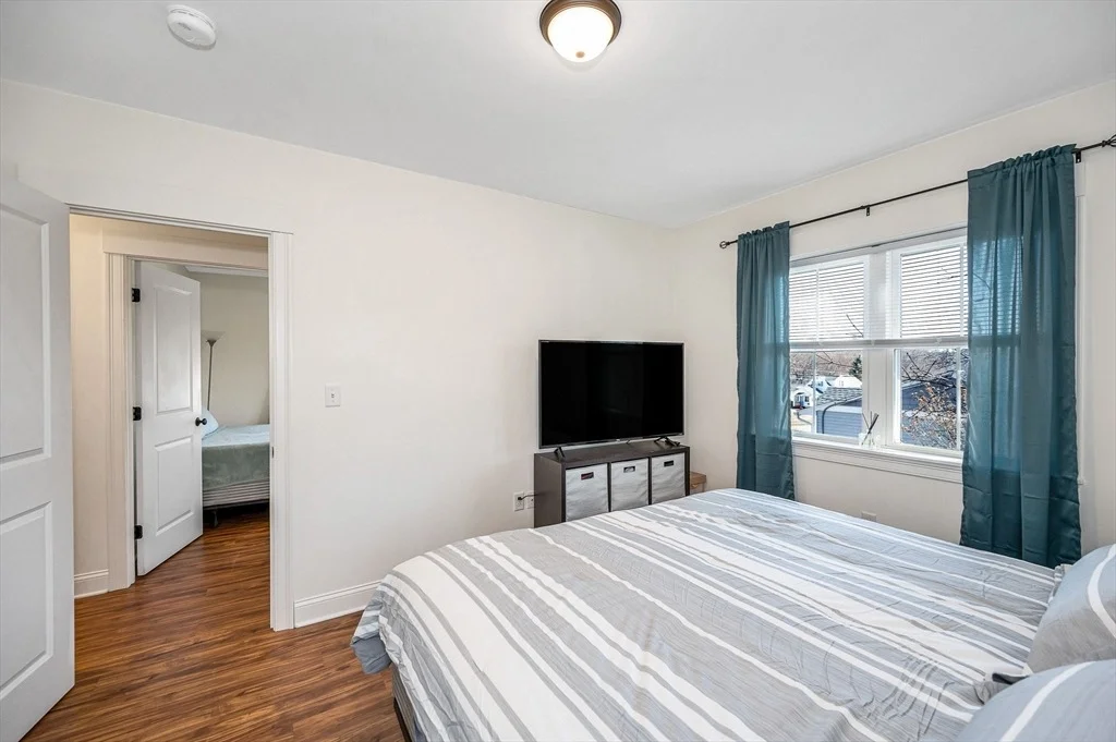 Photo of 24 Eaton Dr
