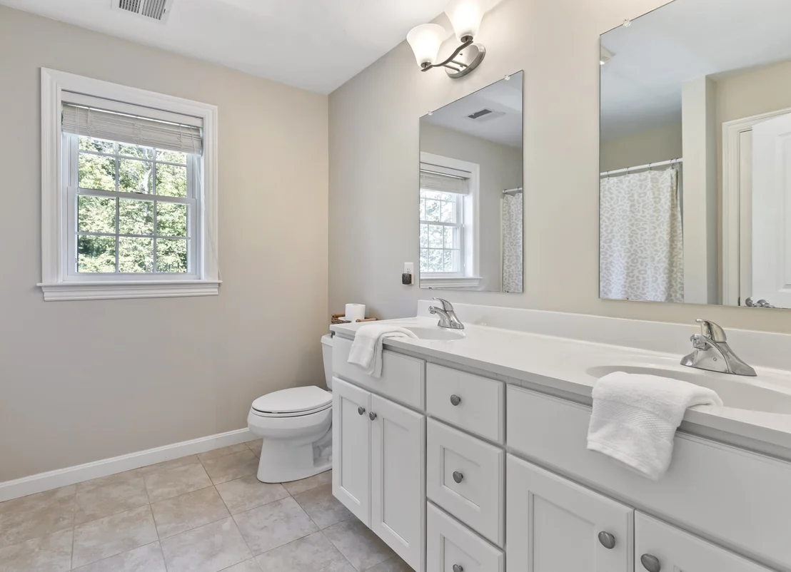 Photo of 560 Shining Rock Dr