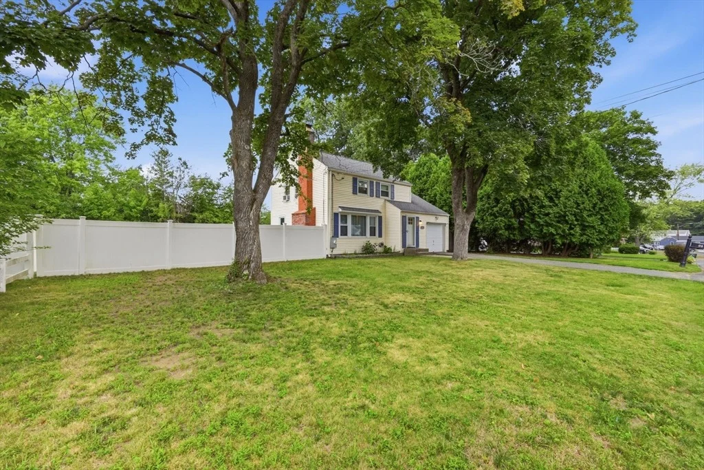 Photo of 108 Fenway Dr