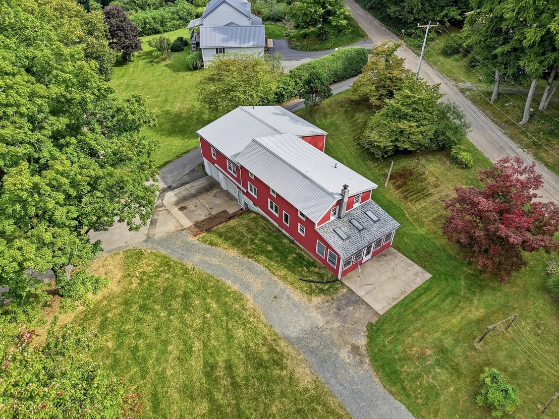 Photo of 200 Hockanum Rd