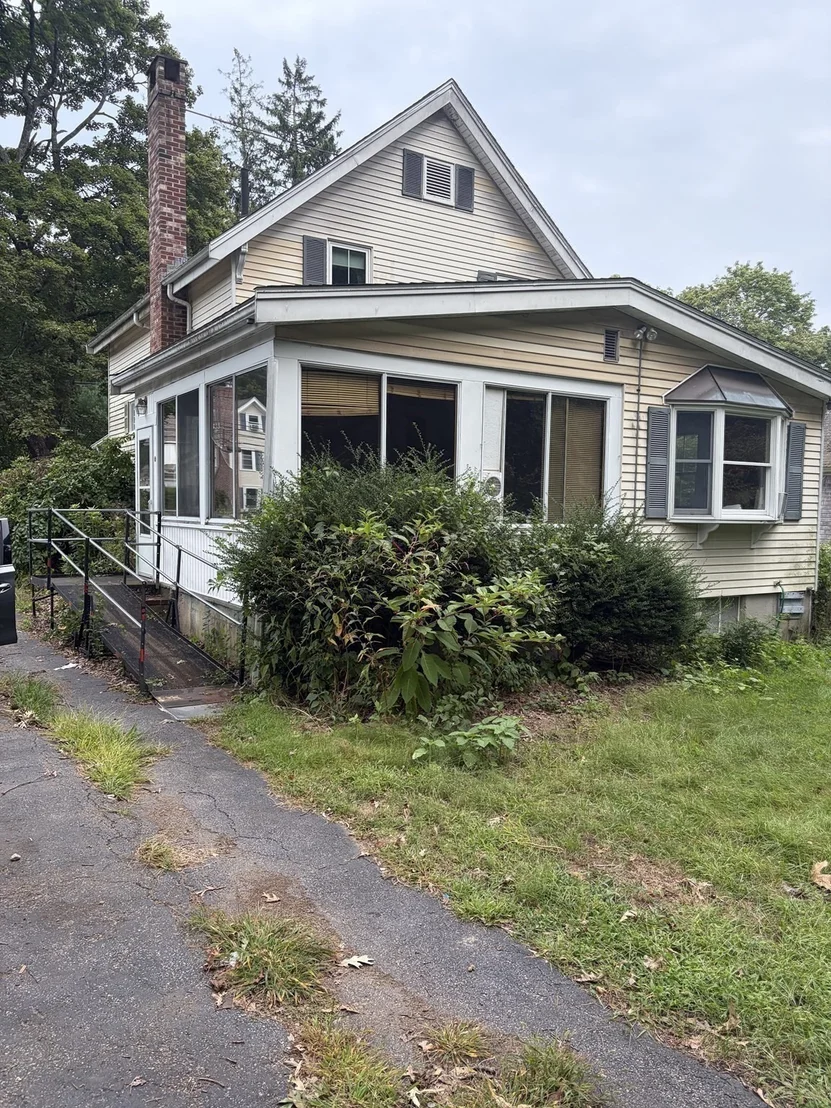Photo of 1275 Washington Street