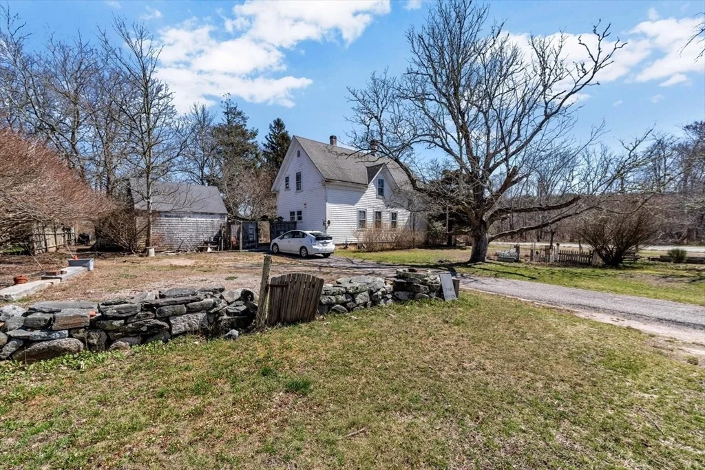 Photo of 2241 Main St