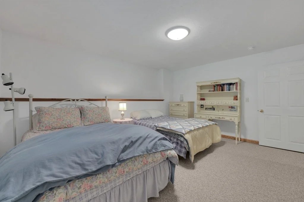 Photo of 54 Shoreline Dr