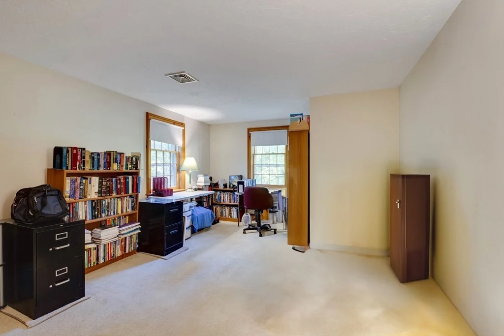 Photo of 15 Squannacook Dr