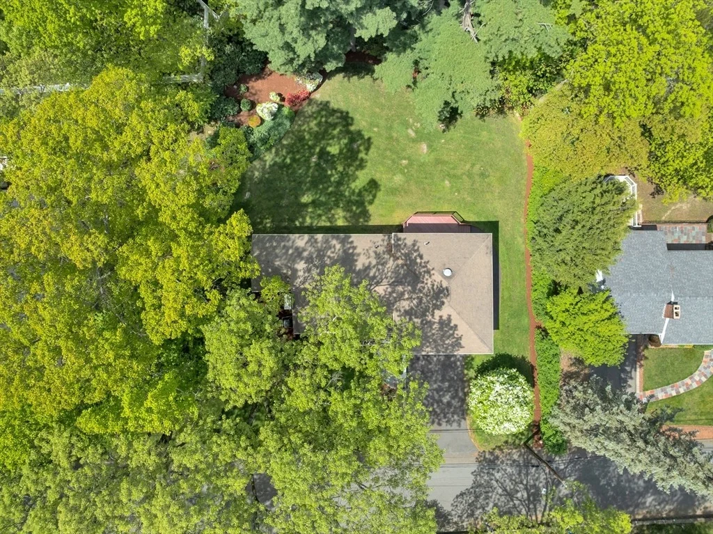 Photo of 27 Lantern Ln