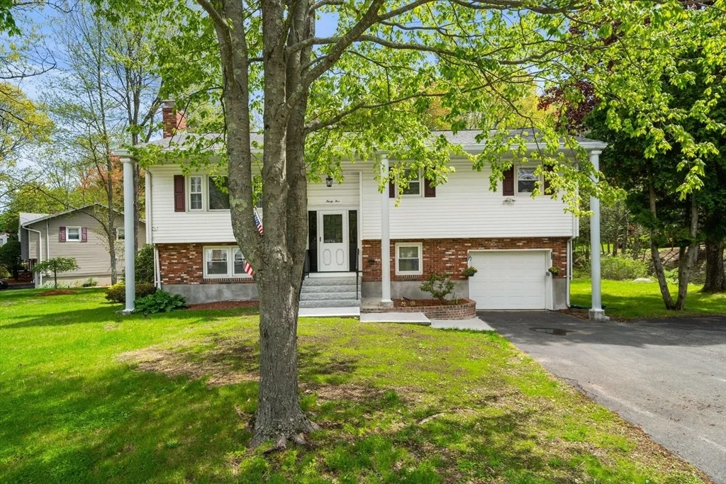 Photo of 35 Freeport Dr