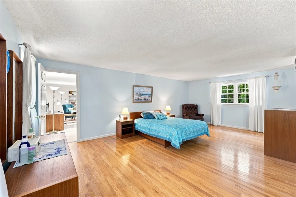 Photo of 76 Mohawk Dr