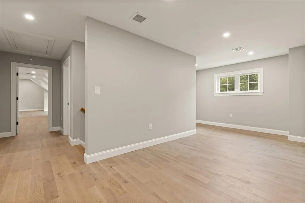 Photo of 8 Goodwin Dr