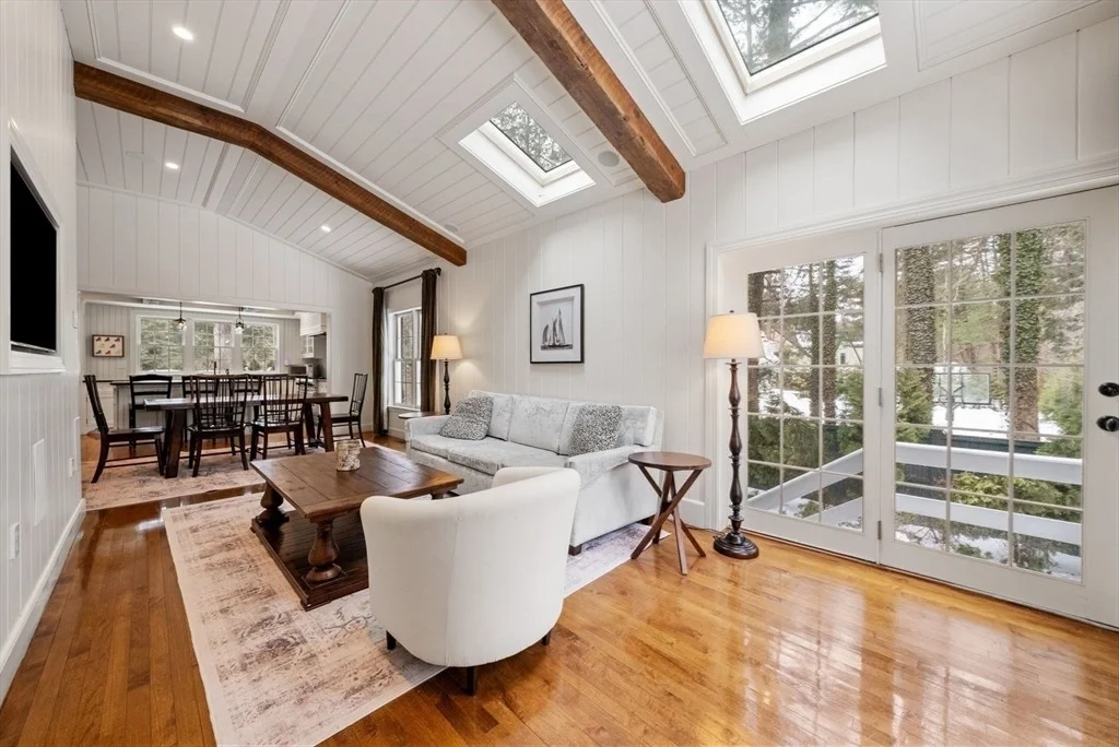 Photo of 25 Longmeadow Road