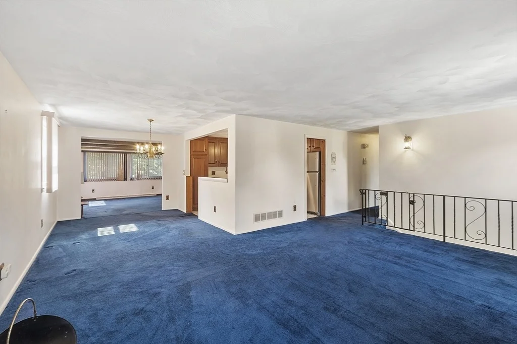 Photo of 4 Whipple Rd