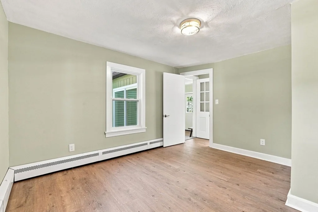 Photo of 331 Valley View Dr