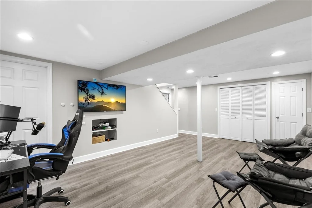 Photo of 21 Cooper Dr