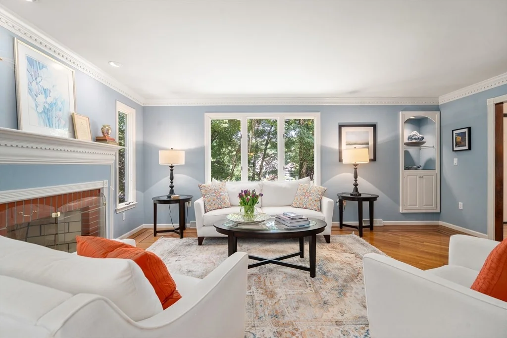 Photo of 8 Gaslight Lane