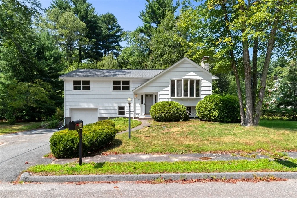 Photo of 40 Crystal Cir