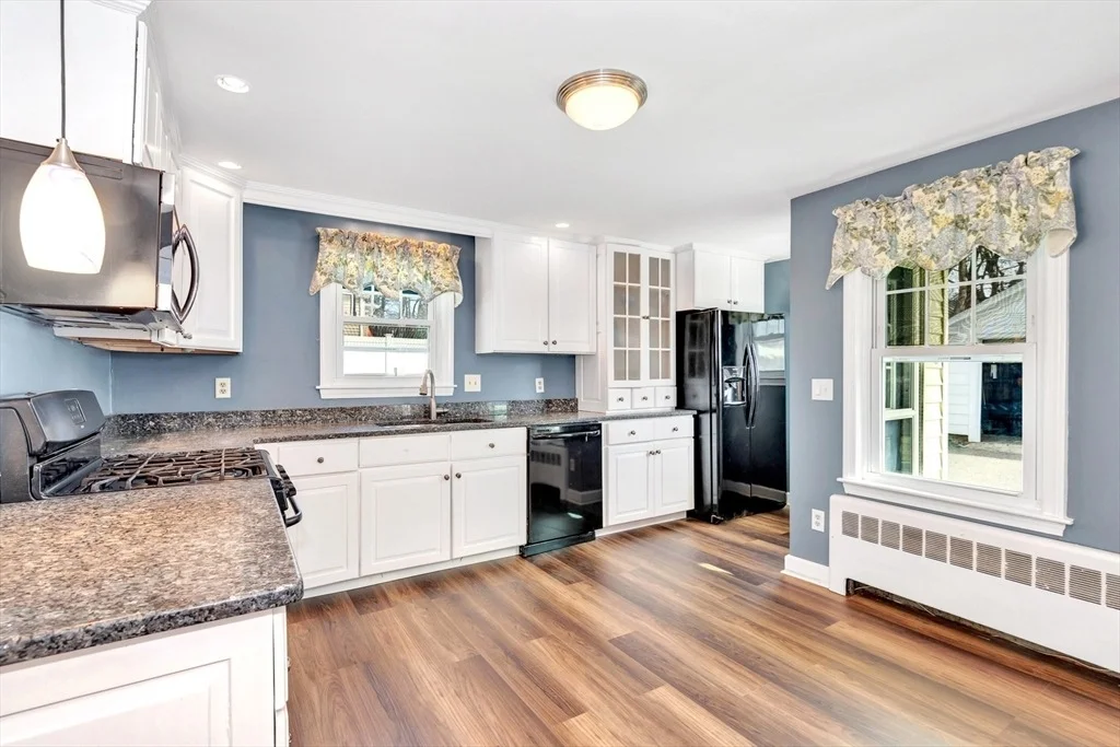 Photo of 44 Douglas Rd
