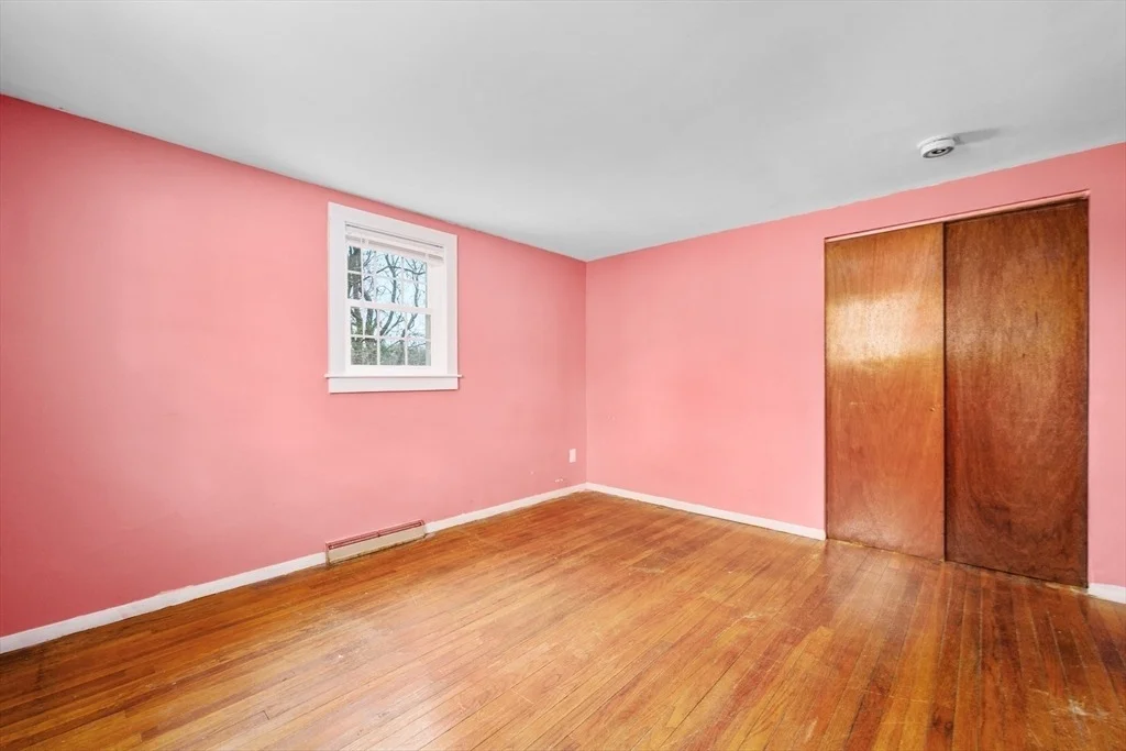 Photo of 22 Longfellow Dr