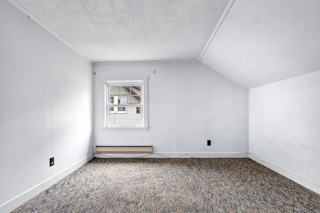 Photo of 37 Riverview St