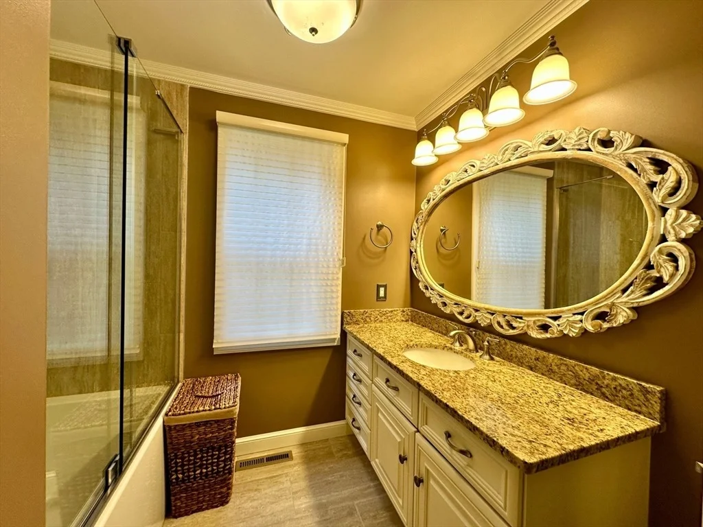 Photo of 608 Pinewood Dr