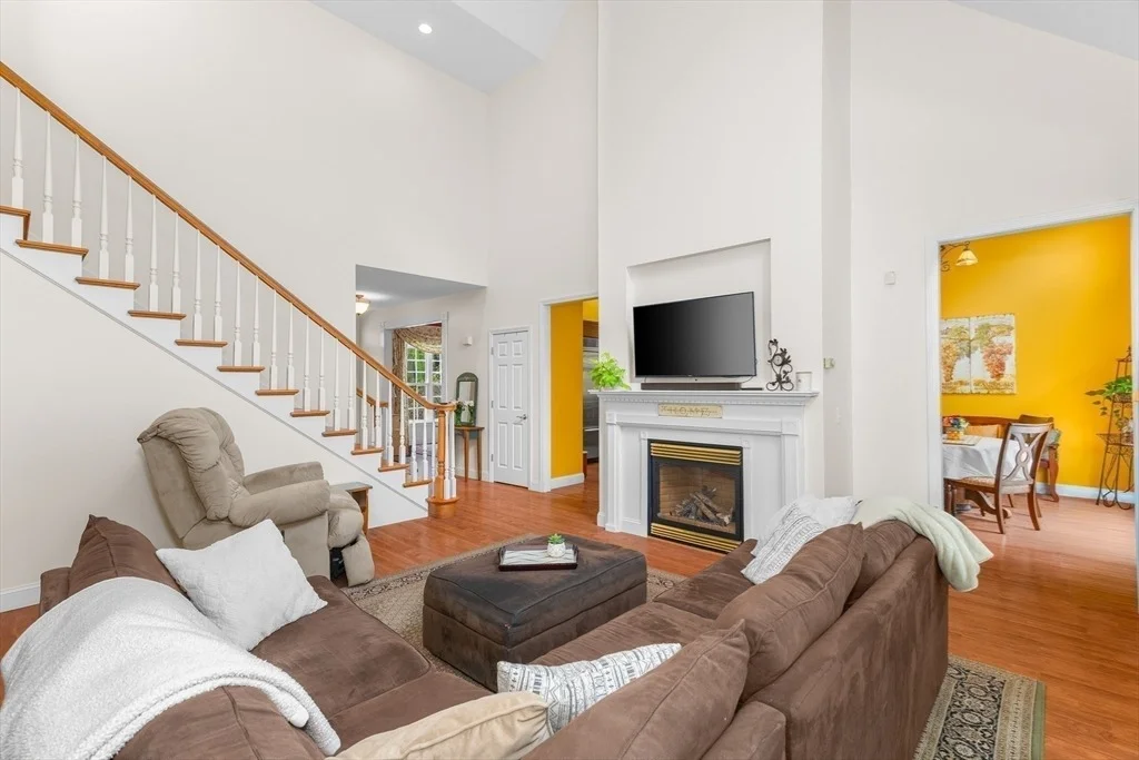 Photo of 113 Greenwich Plains Rd