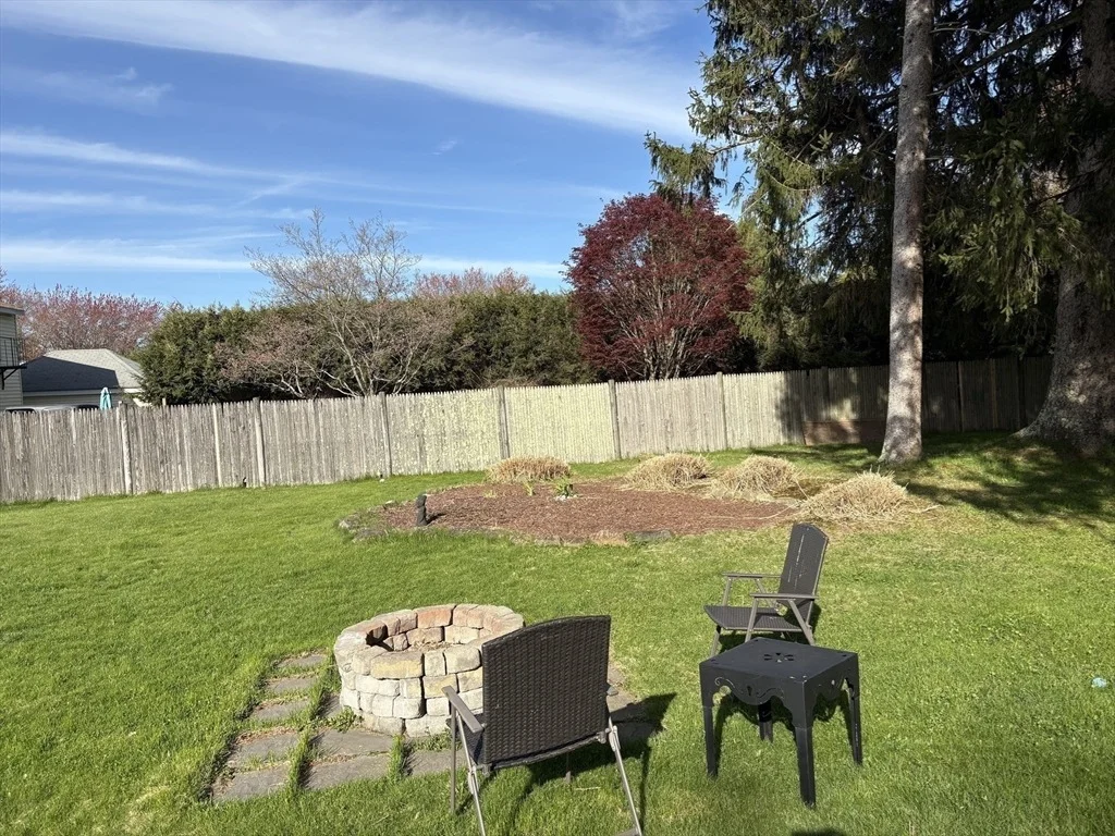 Photo of 9 Ray Ave