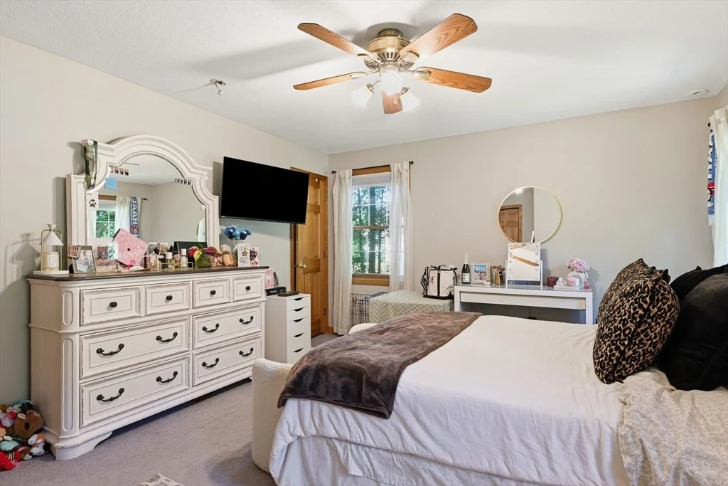 Photo of 9 Nathaniel Way