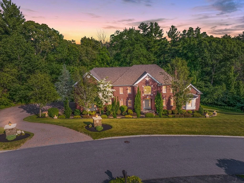 Photo of 2 Regency Ridge