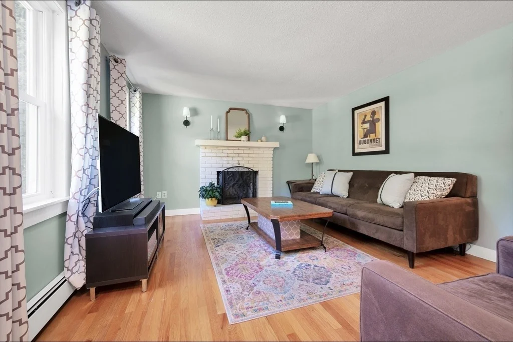 Photo of 96 Bay State Cir