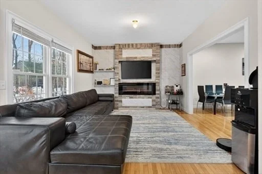 Photo of Unit 1 at 1 Knowlton Circle