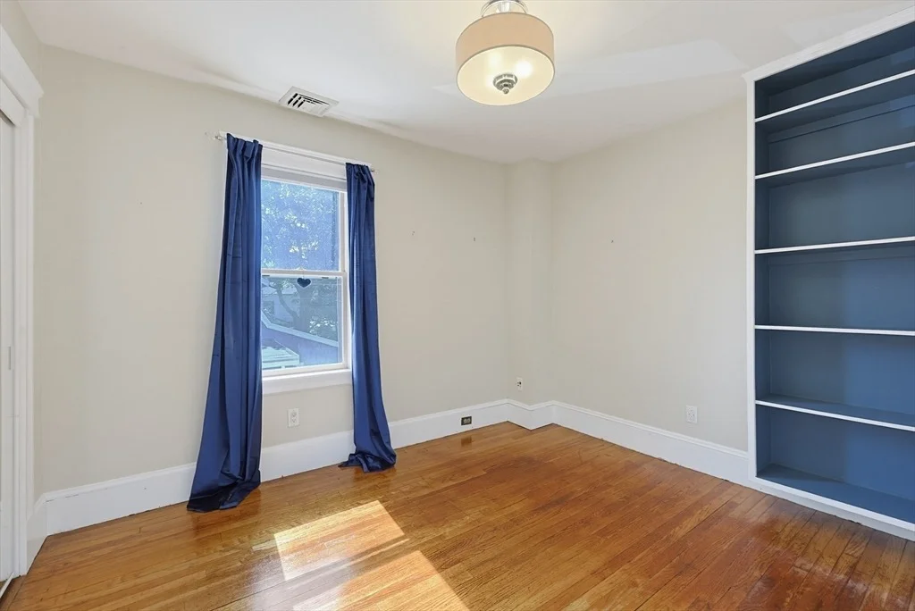 Photo of 138 Marble St