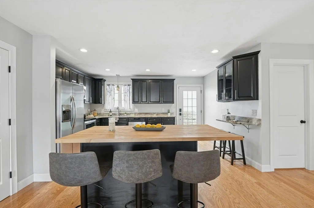 Photo of 129 Derby St
