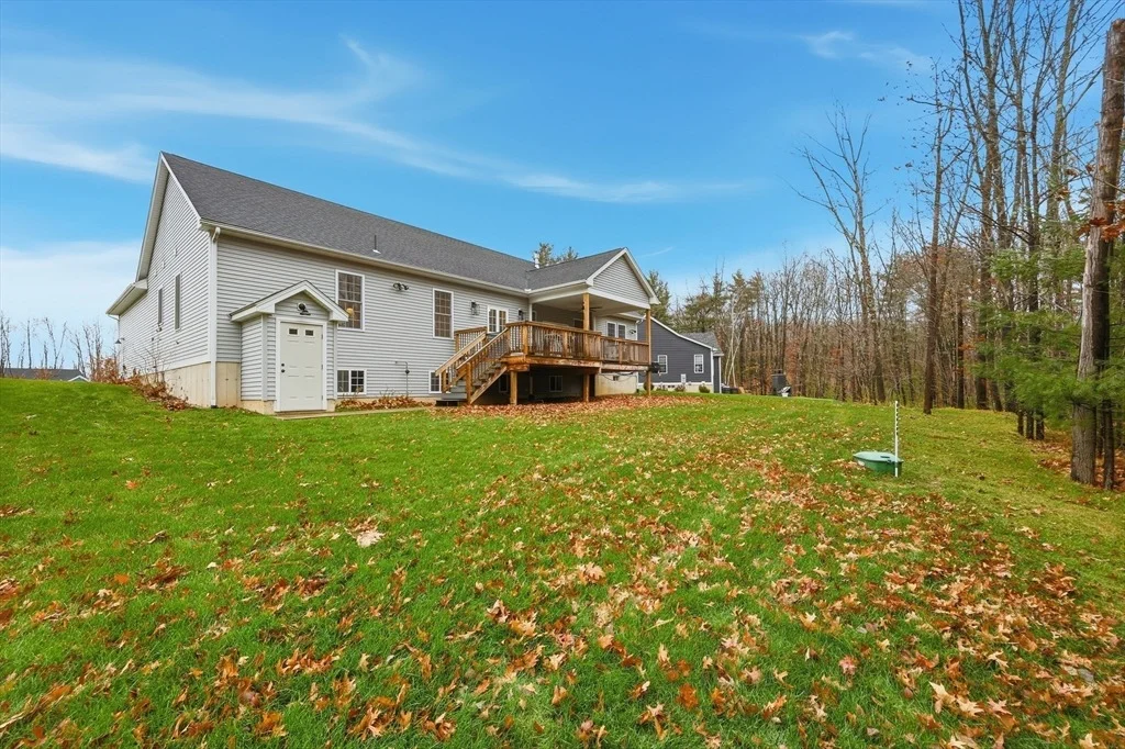 Photo of 28 Sycamore Cir