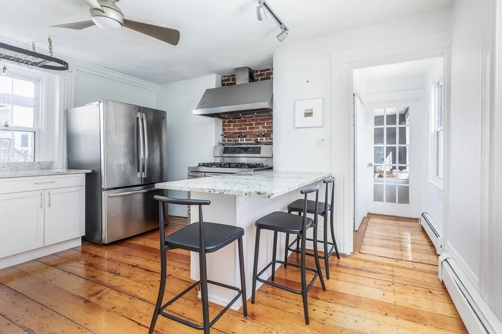 Photo of 27 Saint James St