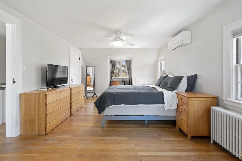 Photo of 64 Gayland Rd