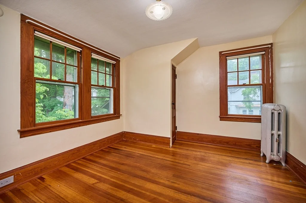 Photo of 9 Mcclure St
