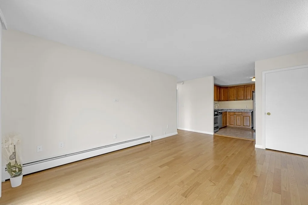 Photo of Unit 21 at 309 Pawtucket Blvd