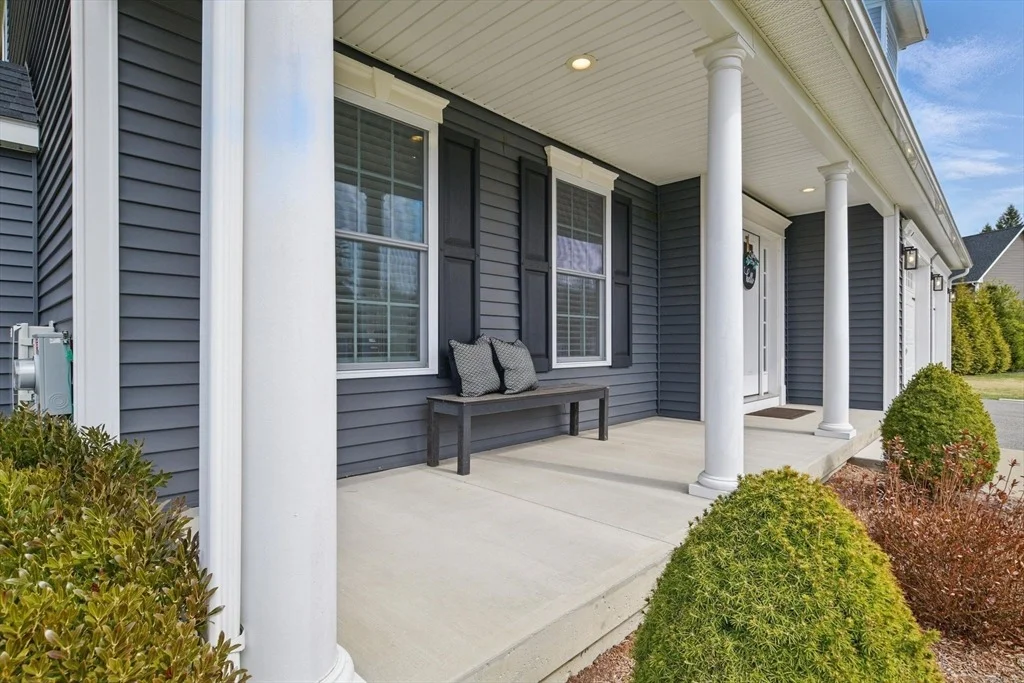 Photo of 4 Willow Brook Lane