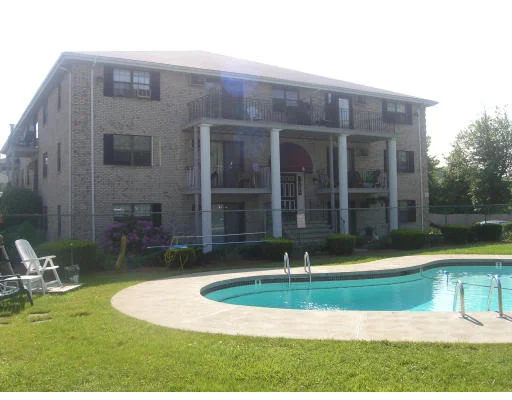 Photo of Unit 67 at 8 Kenmar Dr