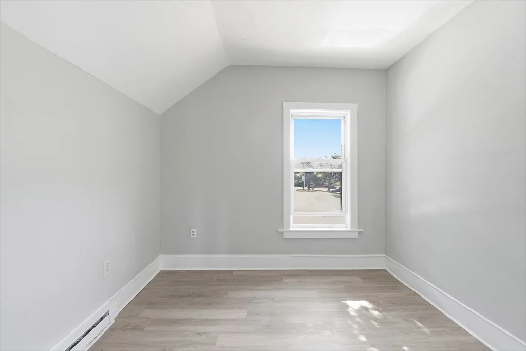 Photo of 2 Ely St