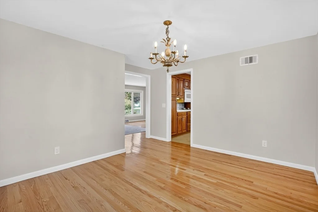 Photo of 7 Viscount Rd
