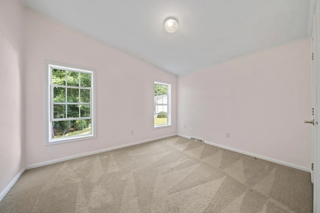 Photo of 406 Simmons Rd