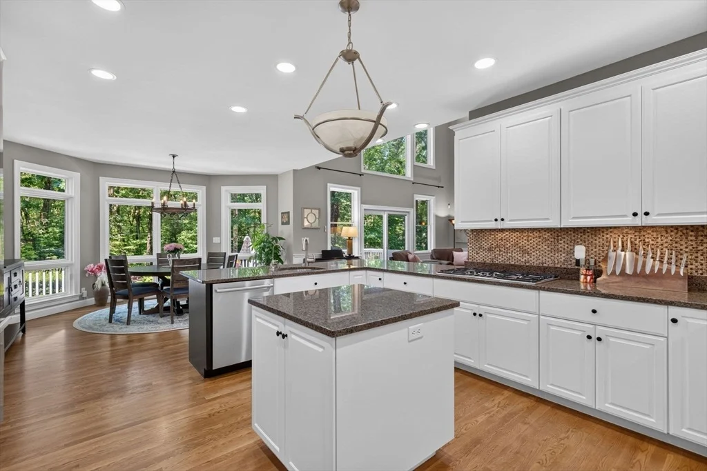 Photo of 22 Rhodes Dr