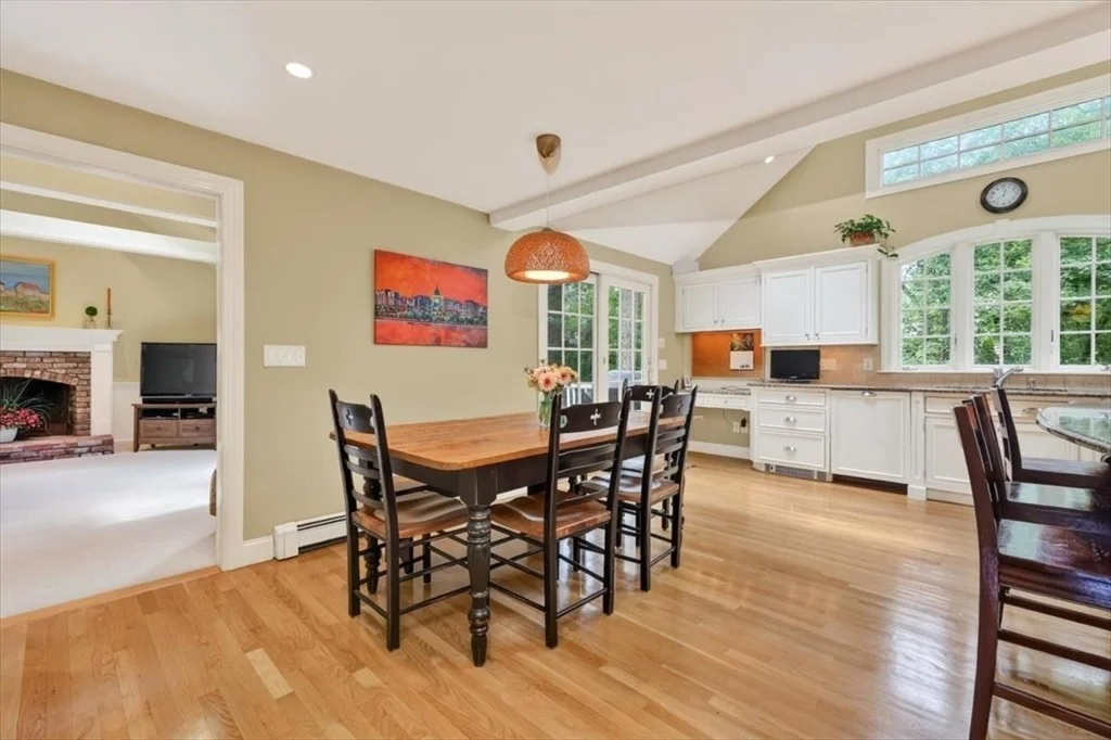 Photo of 6 Blackhorse Ln
