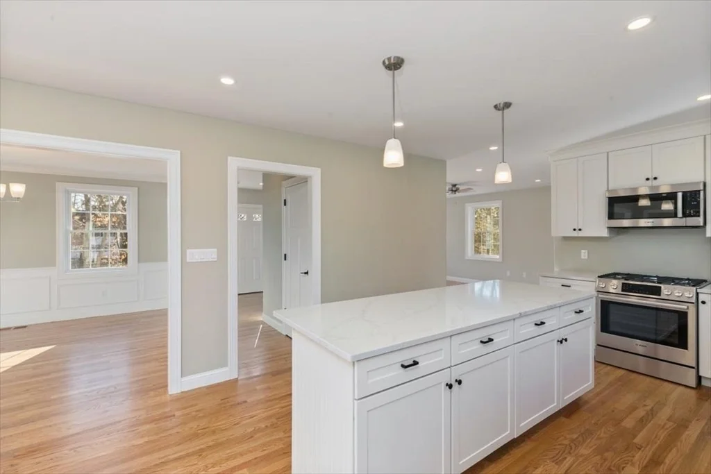 Photo of 799 Lowell Street