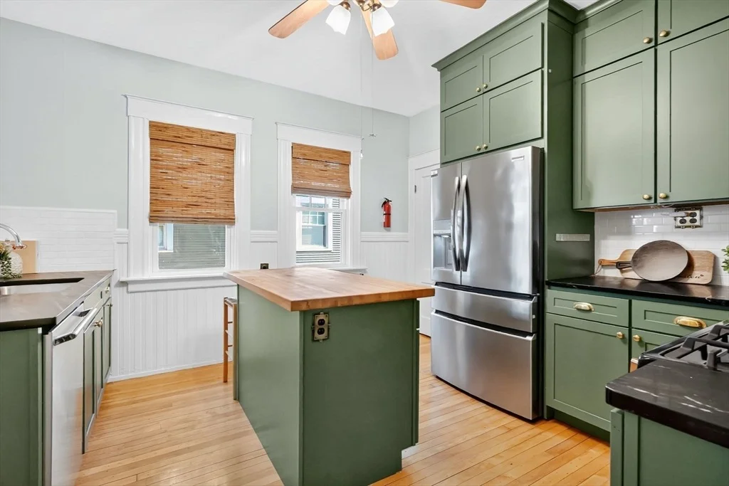 Photo of 32 Spruceland Ave