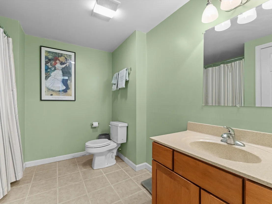 Photo of Unit B at 29 Coldspring Dr