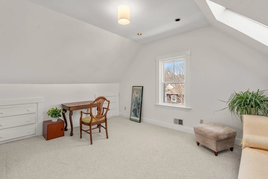 Photo of 11 Lowell Street