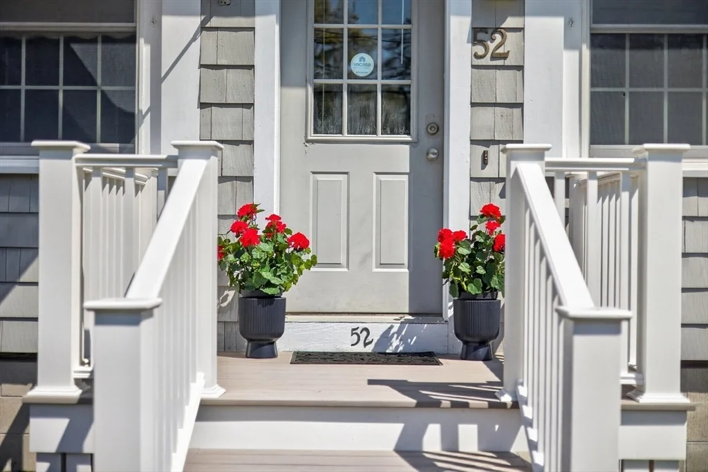 Photo of 52 Circuit Ave