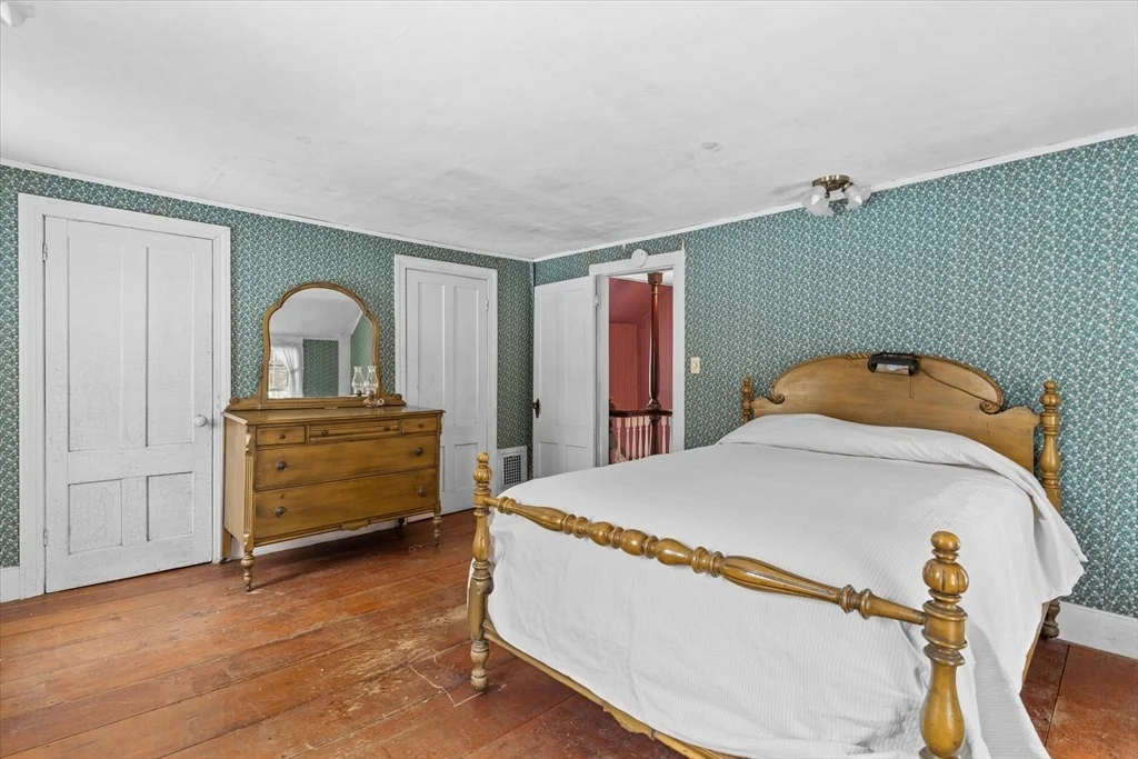 Photo of 146 Elm St