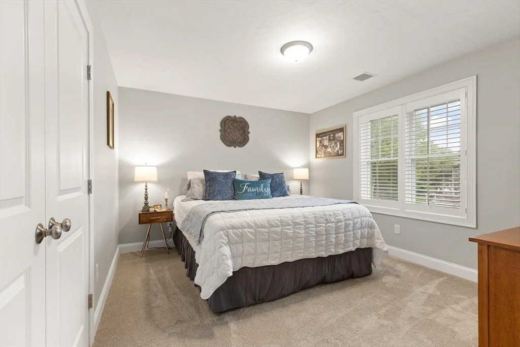 Photo of 187 Run Brook Cir