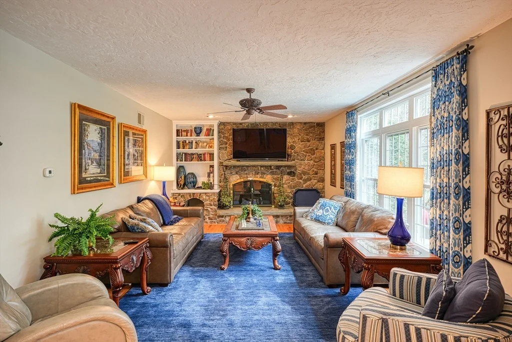 Photo of 391 Concord Rd
